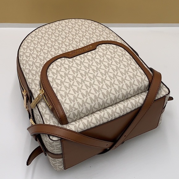 MICHAEL KORS JAYCEE MEDIUM BACKPACK VANILLA SIGNATURE COLOR NWT - Picture 9 of 16